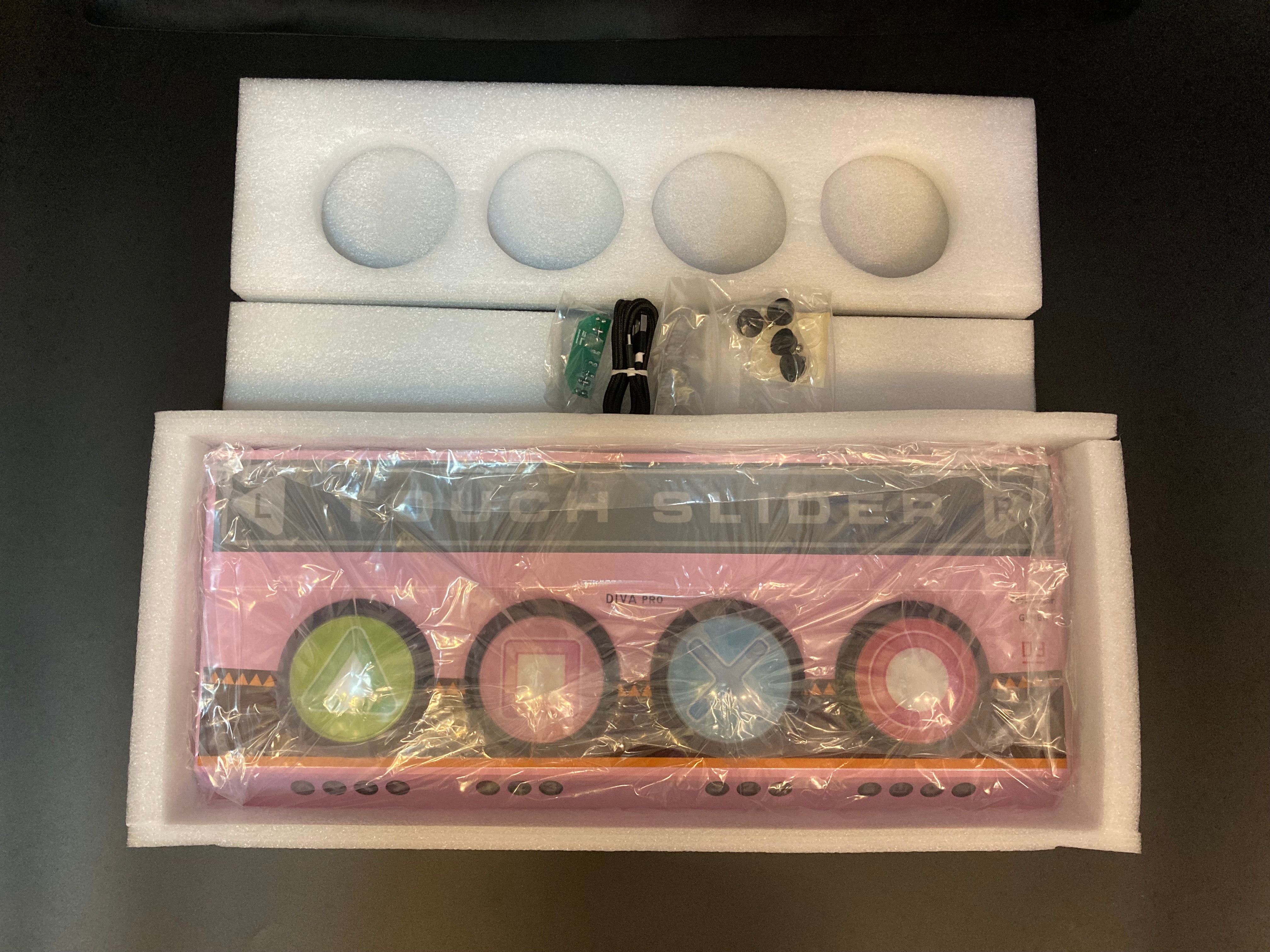 ZhouSensor DIVA Pro: Hatsune Miku Project Diva Arcade-Style Controller